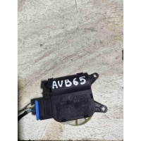 Моторчик заслонки печки Audi A4 B6(2000-2005) 2004 8E1820511C