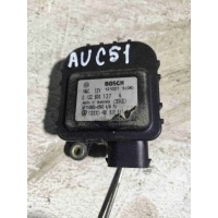 Моторчик заслонки печки Audi A6 C5(1997-2004) 2000 4B1820511A