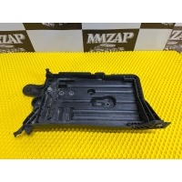 ПЛОЩАДКА АКУМУЛЯТОРА SKODA OCTAVIA A7 2014 5Q0915321H