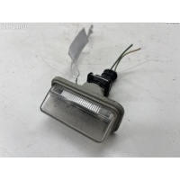 Подсветка номера Toyota Avensis (2003-2008) 2005 001479