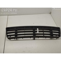 Решетка (заглушка) в бампер Перед. Audi A6 C5 (1997-2005) 1999 4B0807683N