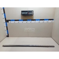 Накладка стекла переднего правого Ford Kuga (2012 - 2019) 5251757