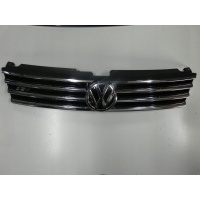 Решетка радиатора volkswagen touareg 7p r - line рестайлинг