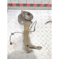 Кулак поворотный правый Audi A4 1998 8d0407258P