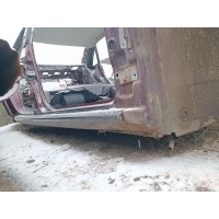 Порог правый Audi A4 1998