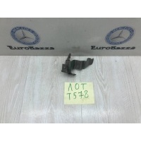 Кронштейн электромагнитного клапана Mercedes Om651 Mercedes W204 C 2007-2014 A6510940641