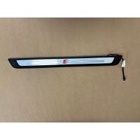 Audi q3 83a накладка порога s - line светодиодный 83a947417