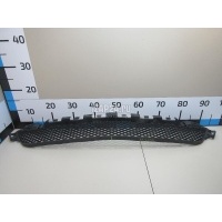 Решетка в бампер центральная Mercedes Benz W205 2014 2058850423