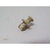 Крепеж (клоп) Chrysler Ram 2009 68053681AA