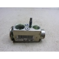 Клапан кондиционера Land Rover Discovery Sport 2014 LR016631