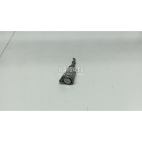 Вставка замка двери лев. Renault Kaptur 2016 806019283R