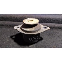 Подушка крепления двигателя Volkswagen Golf 1996