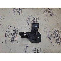 крючок капота Audi Q7 2005-2015 2012 4L0823480A