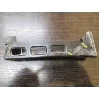 Кронштейн крепления бампера переднего Chevrolet Equinox 3 2018 23227561