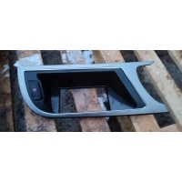 Экран рамка дисплея audi a5 8t 8t1857186