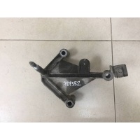 Кронштейн КПП Renault Renault Symbol (1) 2001-2008 8200111328