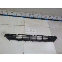 Решетка в бампер центральная Volvo XC40 2017 31449342