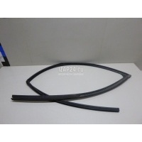 Уплотнитель стекла двери Toyota Corolla E21 2019 6815102450