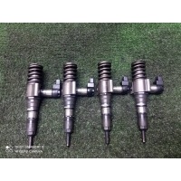 форсунка дизельная Audi A4 (B7) (2005-2007) 03G130073S
