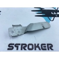 кронштейн BMW 3-Series E93 2009 13717562713
