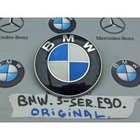 значок капота BMW 3 2009 8132375