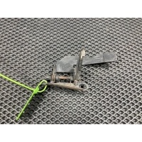 Крюк капота Land Rover Evoque 1 поколение 2014 BJ3216892AB,LR035401