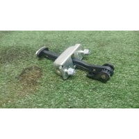ограничитель двери Ford Kuga 2008-2012 2011 1641573