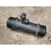 патрубок интеркулера Volkswagen Touareg 3 2019 4M0145683A