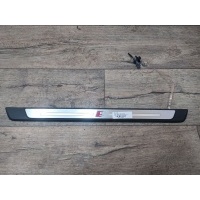 Накладка на порог Audi A5 (S5,RS5) 2 2017  8W0947418A