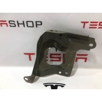 Кронштейн Tesla Model Y 2021 1504590-S0-A,1487492-00-A