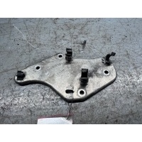 Кронштейн Mercedes C W203 2007 A6460780043