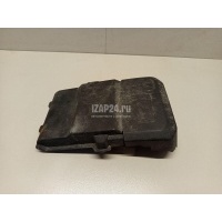 Крышка аккумулятора Ford Focus II (2005 - 2008) 1490648