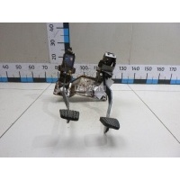 Блок педалей Hyundai-Kia Sportage (1993 - 2006) 0K01143300N