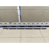 Накладка стекла переднего правого HYUNDAI Elantra 2011-2016 822203X000