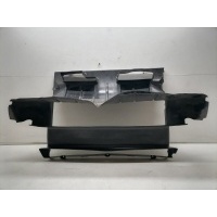 Воздуховод радиатора Volkswagen Touareg 2 NF 7P6121293