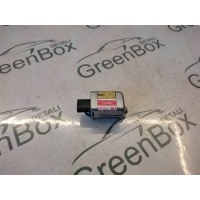 Датчик AIR BAG Toyota Prius 2006 8986047040
