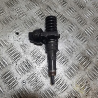 Насос - форсунка volkswagen гольф 5 038130073ag 0414720215