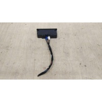 Блок управления магнитолой MERCEDES-BENZ E-CLASS W213 01/2016 - 2018 A2138200400