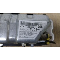 Подушка безопасности коленная MERCEDES-BENZ E-CLASS W213 01/2016 - 2018 A2138600302