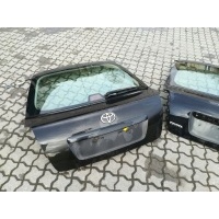 Крышка багажника багажника чёрный toyota avensis t25 хэтчбек