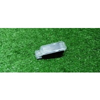 плафон салонный Audi A4 (B8) 2007-2015 4b0947415