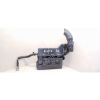 Блок предохранителей Nissan Almera Tino V10 2002 7154-3266YA1