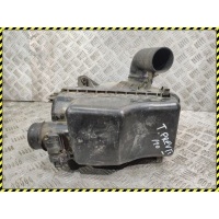 Корпус воздушного фильтра Toyota Previa XR30, XR40 2002 2220427010