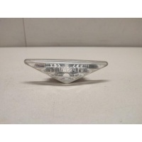 Повторитель на крыло белый Ford Mondeo III (2000 - 2007) 1379375