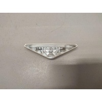 Повторитель на крыло белый Ford Mondeo III (2000 - 2007) 1379375