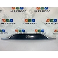 накладка крышки багажника Toyota Rav4 XA50 2020 76801-42240