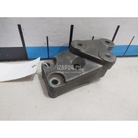 Кронштейн КПП левый GM Astra H / Family (2004 - 2015) 5684033