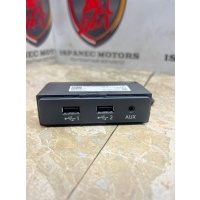 Разъем AUX / USB AUDI Q7 4M 2018 4m0035736a