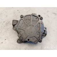 Насос вакуумный Volkswagen Caddy 3 2008 03L145100F
