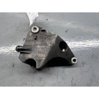 Кронштейн КПП Opel Signum 2007 13112030